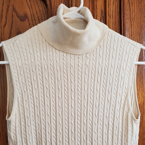 Women's  Pursuits Ltd. Sleeveless cream top. Size M. - Picture 3 of 4